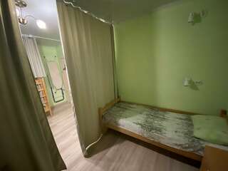 Гостиница Koenig Hostel Калининград Кровать в общем номере для женщин с 4 кроватями-6